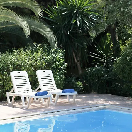 Hotel Galaxias 2*
